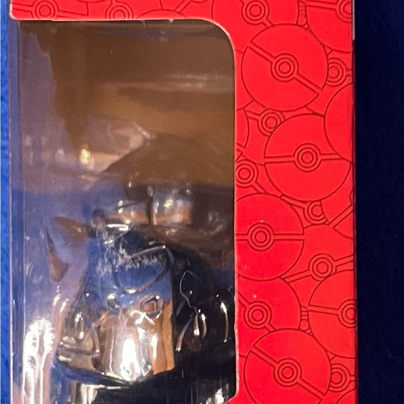 2021 NIB Pokémon Bulbasaur & Squirtle 25 year Silver Celebration Figures. - Picture 7 of 10